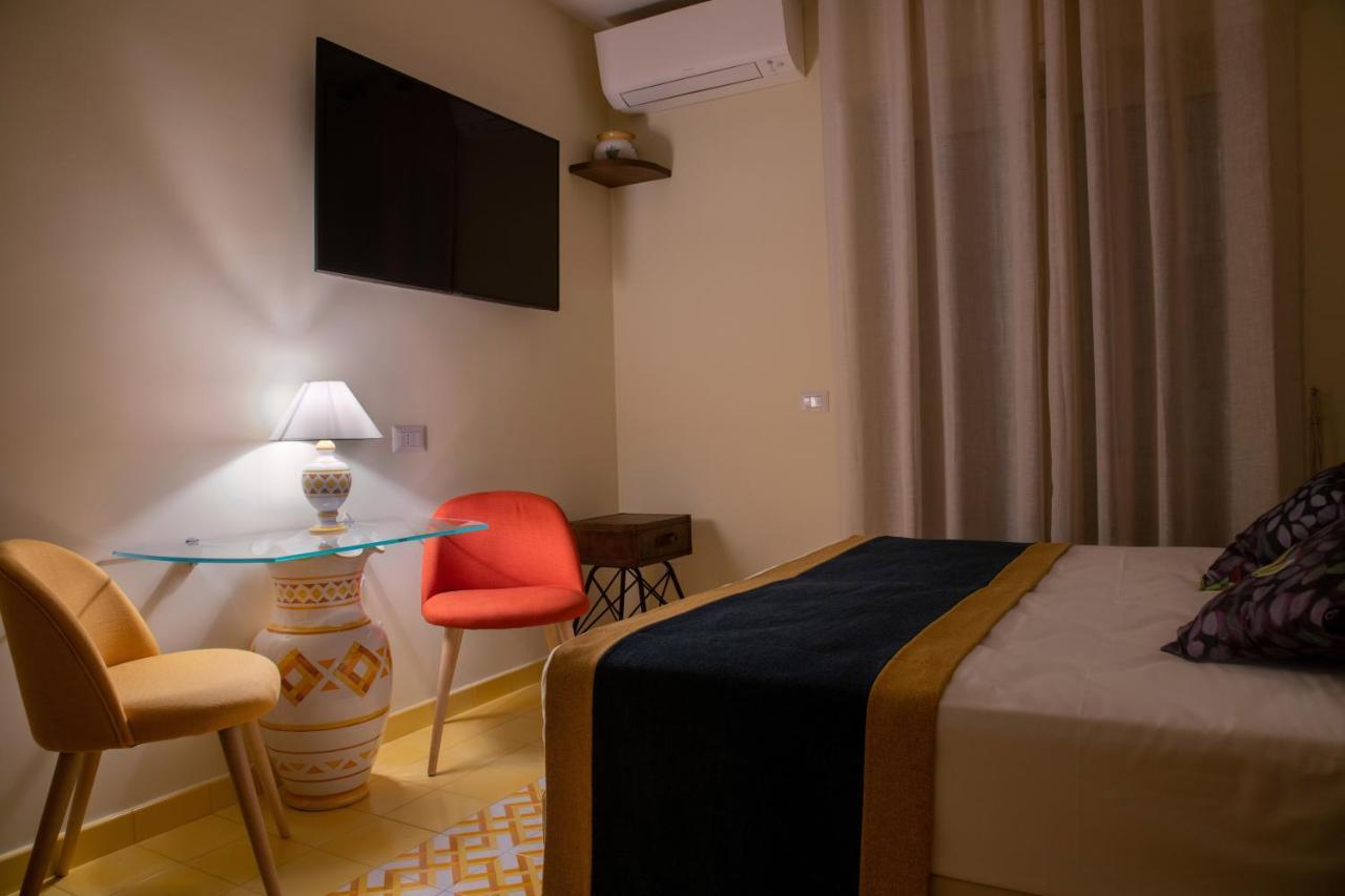 Aquae Romanae Piazza Lauro Соренто Екстериор снимка
